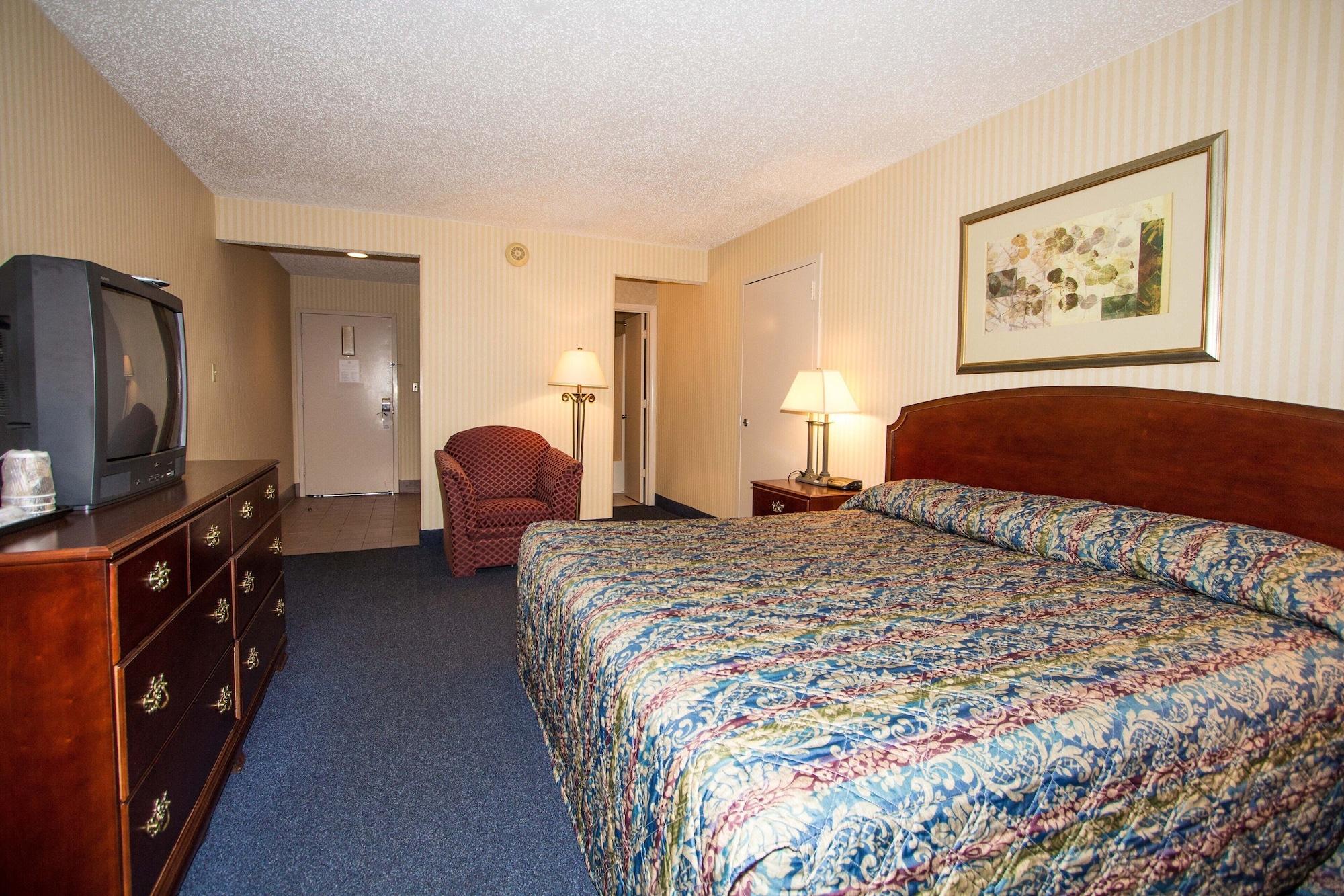 Red Roof Inn & Suites Newport News Exteriér fotografie