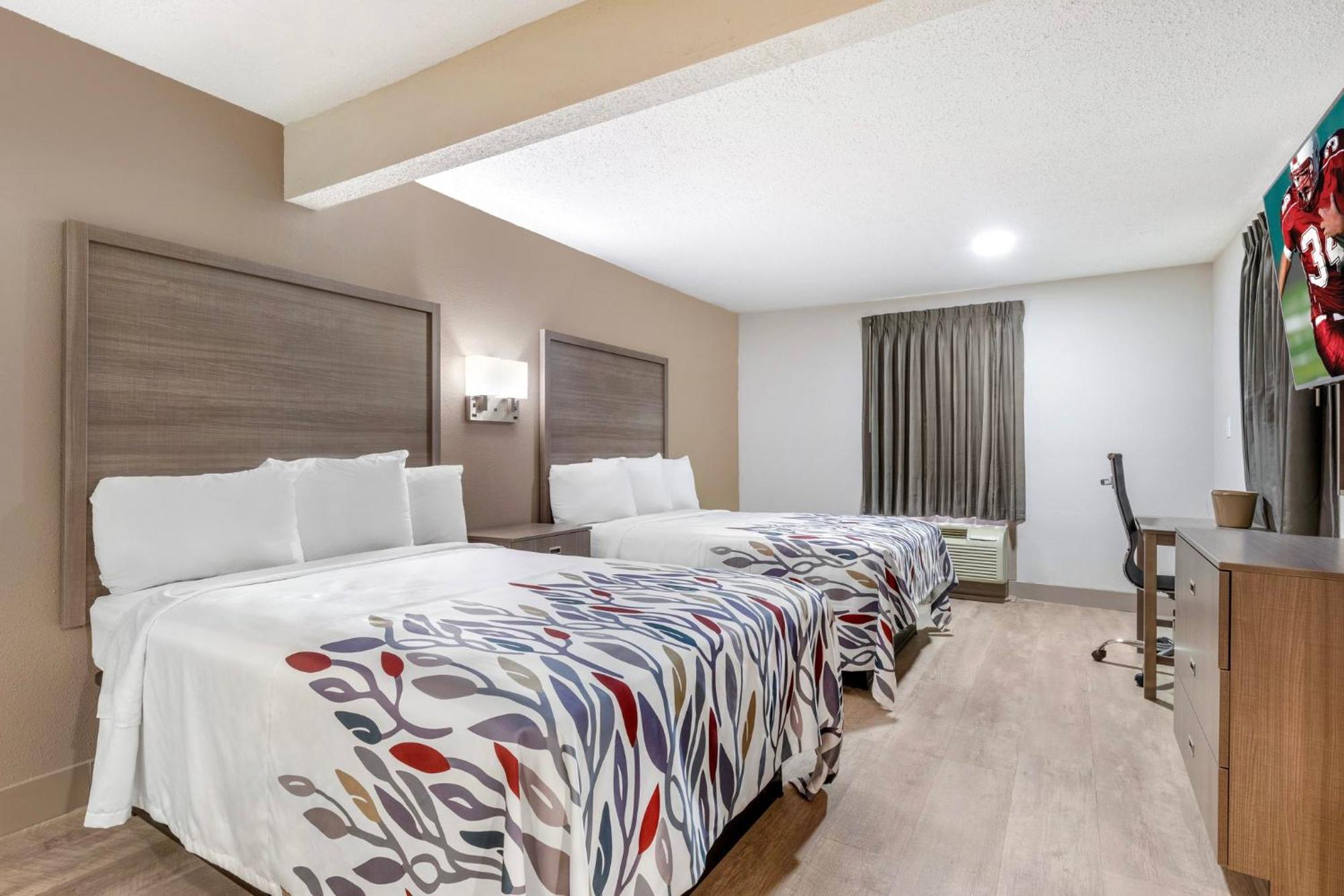 Red Roof Inn & Suites Newport News Exteriér fotografie